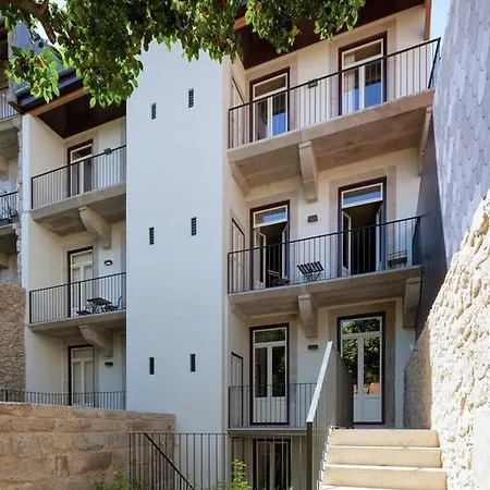 Batalha Apartment 4*